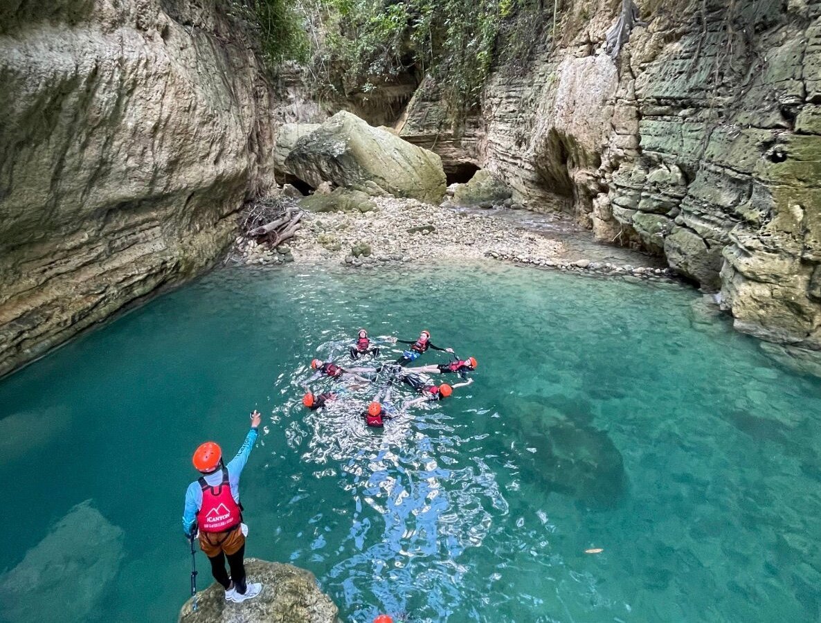 Kawasan Falls canyoneering